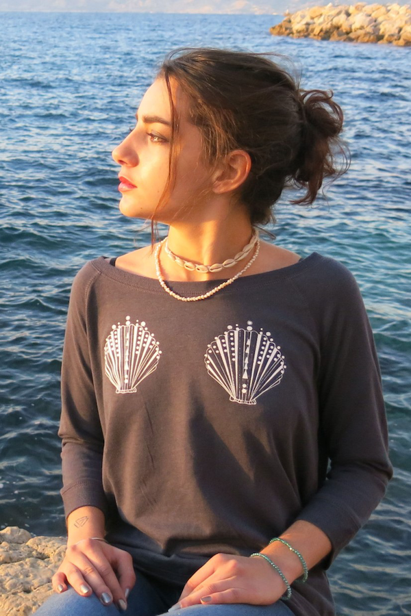 Sweat-shirt en coton bio Indigo Shell impression coquillage – Image 2